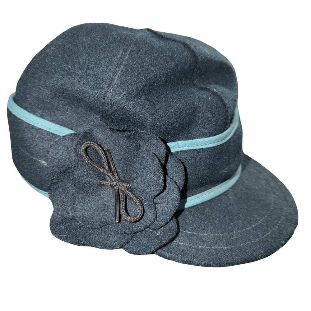 Petal Pusher Baker Boy Cap by Stormy Kromer. Size 7.‎ Wool & Nylon. Flower